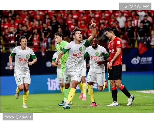 北京国安高位压迫下防线频现空当，防守稳定性面临考验